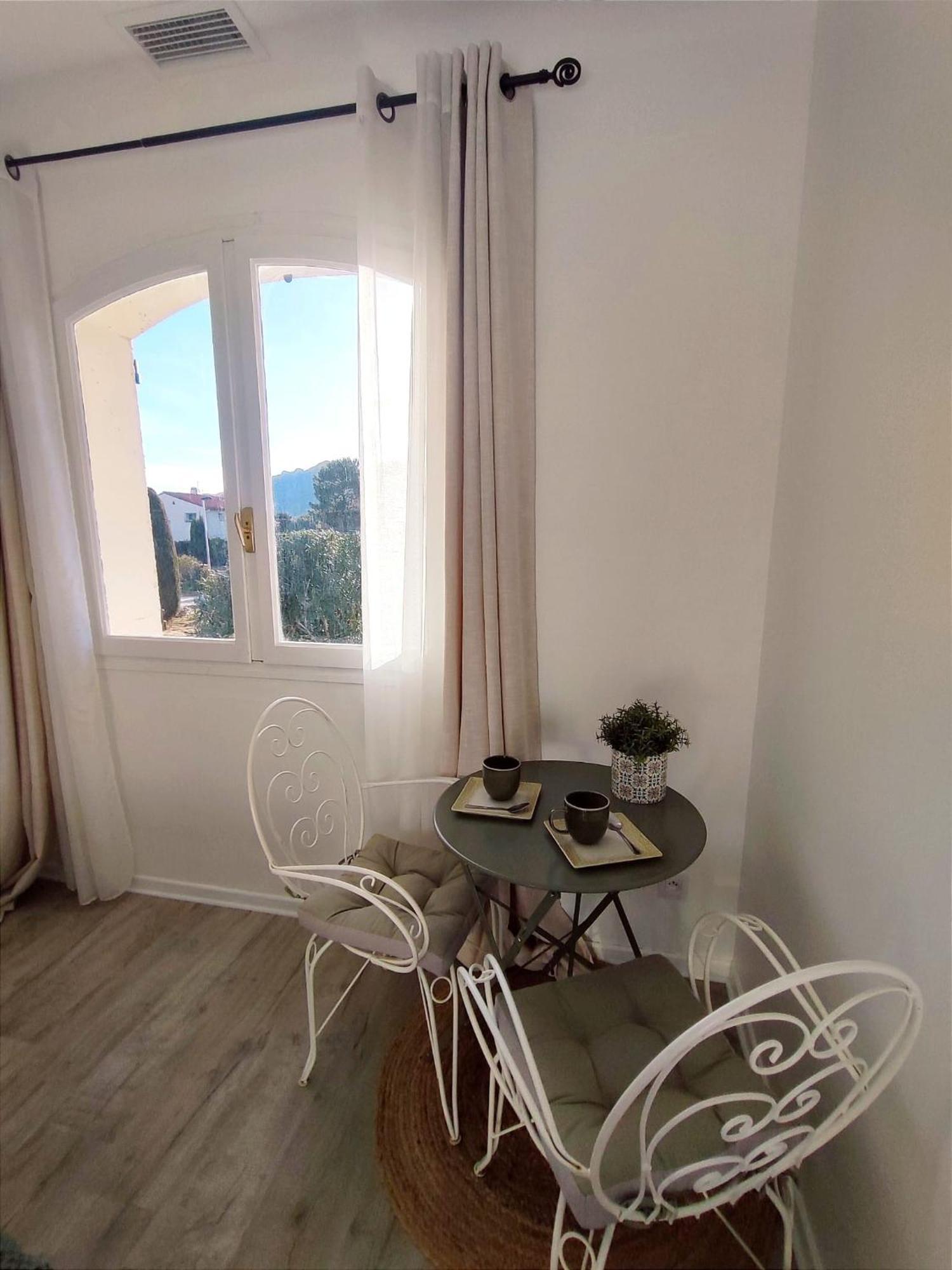 Chambre Climatisee Entre Mer Et Montagne, Avec Sdb Et Wc Privatifs Laroque-des-Albères Extérieur photo