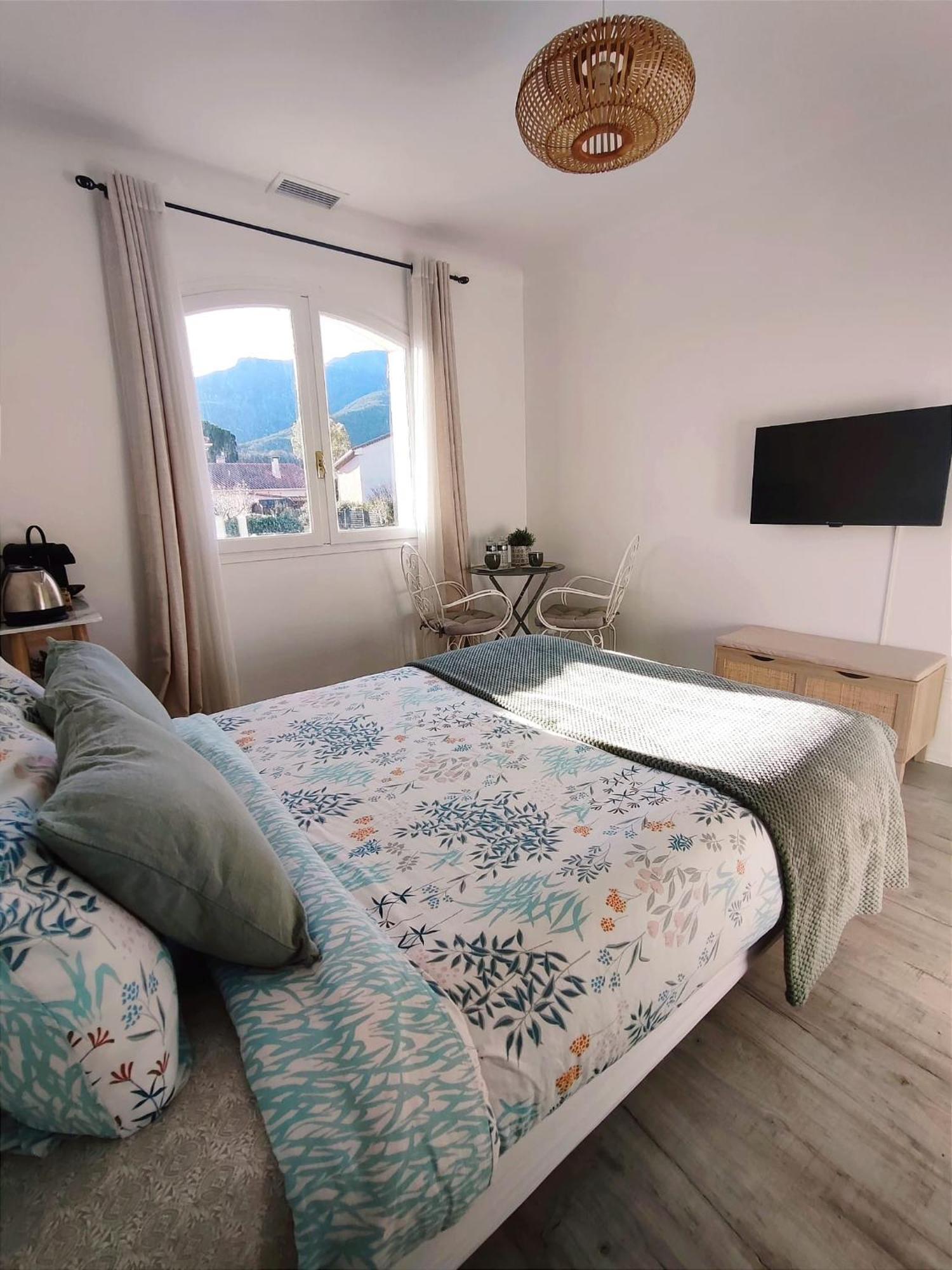 Chambre Climatisee Entre Mer Et Montagne, Avec Sdb Et Wc Privatifs Laroque-des-Albères Extérieur photo